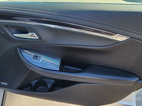 Used 2018 Chevrolet Impala Premier FWD image 15