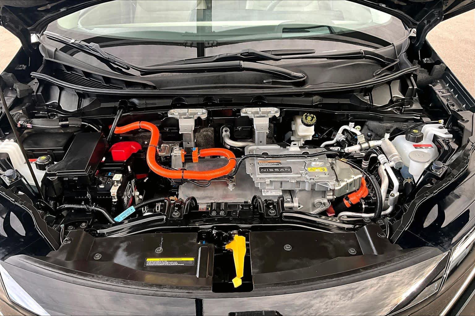 Certified 2023 Nissan Ariya AWD image 31