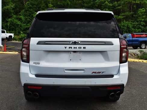 Used 2022 Chevrolet Tahoe RST w/ Sport Performance Package AWD/4WD image 9