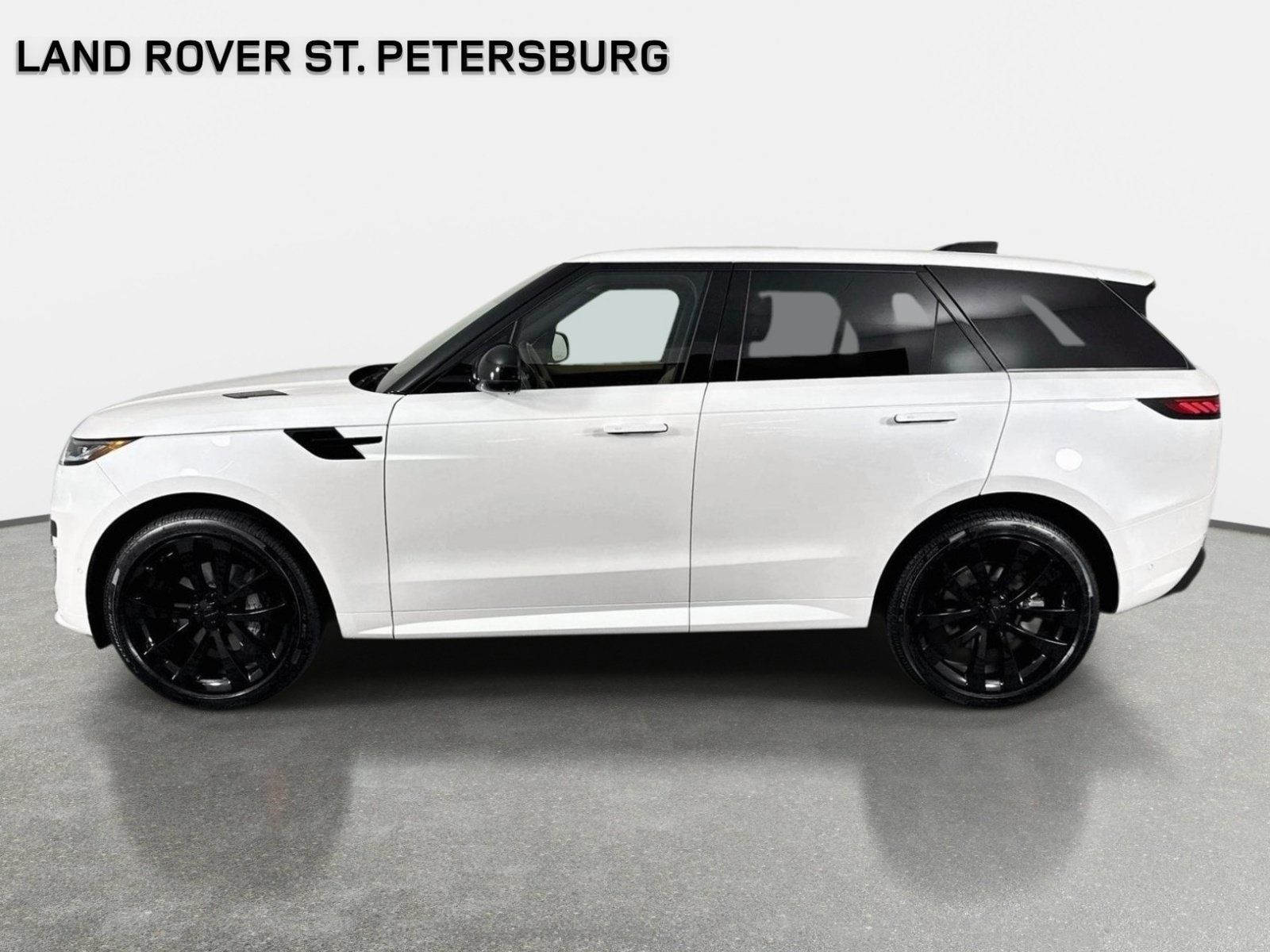 New 2026 Land Rover Range Rover Sport Dynamic SE AWD/4WD image 8