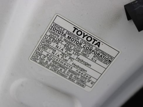 Used 2021 Toyota Mirai w/ Advanced Technology Package RWD image 42