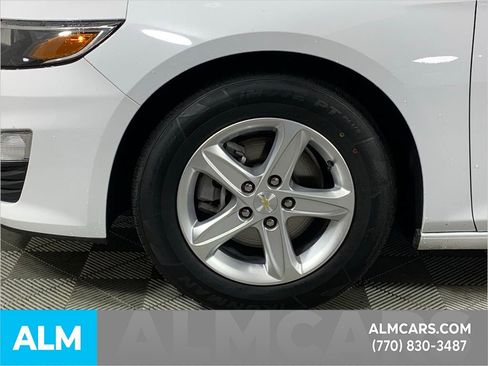 Used 2024 Chevrolet Malibu LT image 18
