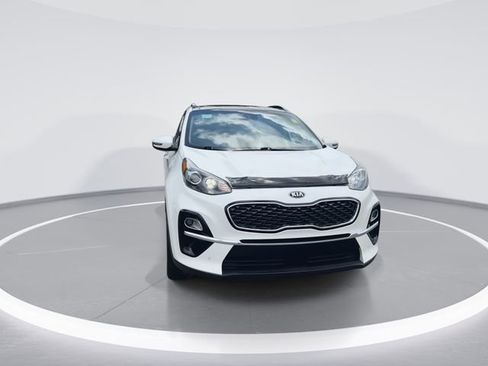 Used 2022 Kia Sportage EX w/ EX Technology Package FWD image 3