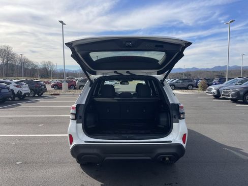 New 2026 Subaru Forester Premium AWD/4WD image 11