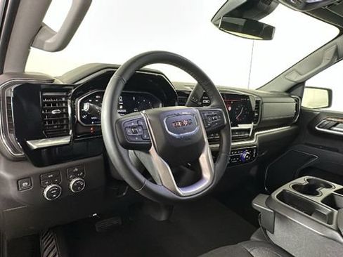 New 2026 GMC Sierra 1500 SLE AWD/4WD image 13