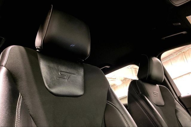 Used 2023 Ford Edge ST AWD/4WD image 22