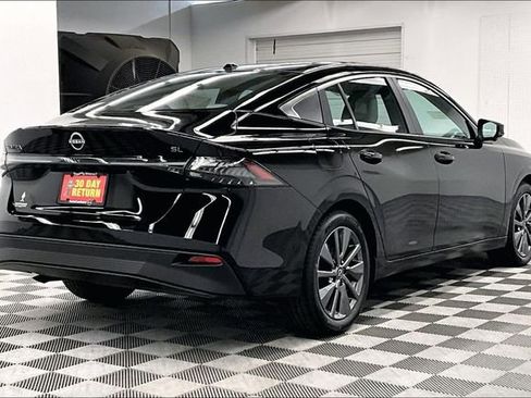 New 2026 Nissan Sentra SL FWD image 16