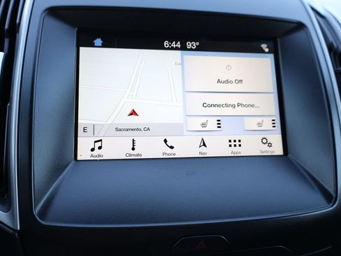 Used 2018 Ford Edge SEL FWD image 27