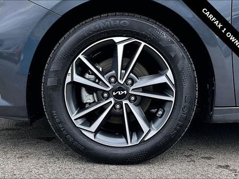 Used 2024 Kia Forte LXS w/ LXS Technology Package image 32