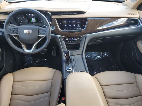 Certified 2024 Cadillac XT6 Sport w/ Platinum Package image 15