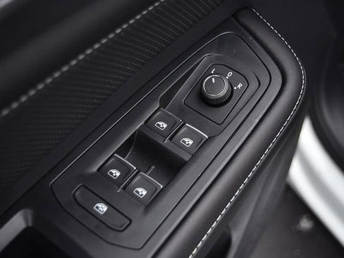 New 2026 Volkswagen Atlas Cross Sport SE image 8