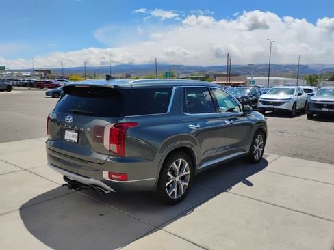 Used 2022 Hyundai Palisade Limited w/ Cargo Package image 5