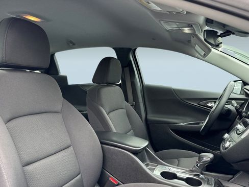 Used 2024 Chevrolet Malibu RS image 30
