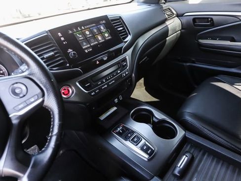 Used 2023 Honda Passport EX-L image 16