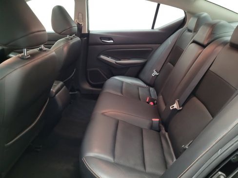 Used 2020 Nissan Altima 2.5 SR w/ Premium Package image 18