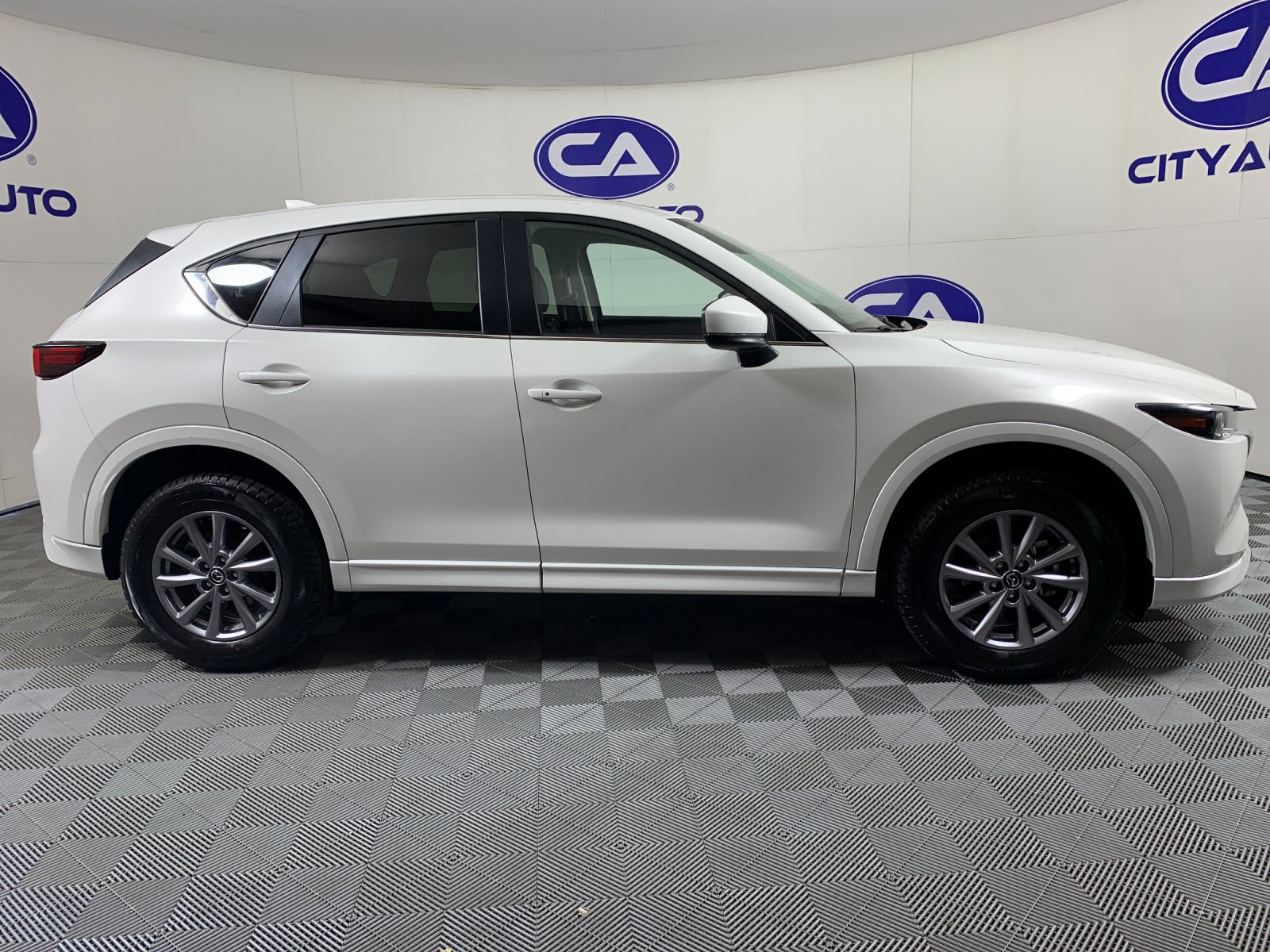Used 2025 MAZDA CX-5 AWD 2.5 S w/ Preferred Package image 2
