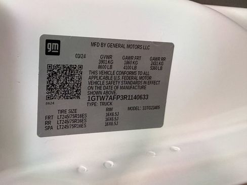 Used 2024 GMC Savana 2500 w/ Driver Convenience Package image 50