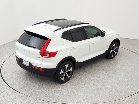 New 2026 Volvo XC40 B5 Plus w/ Protection Package Premier AWD/4WD image 33