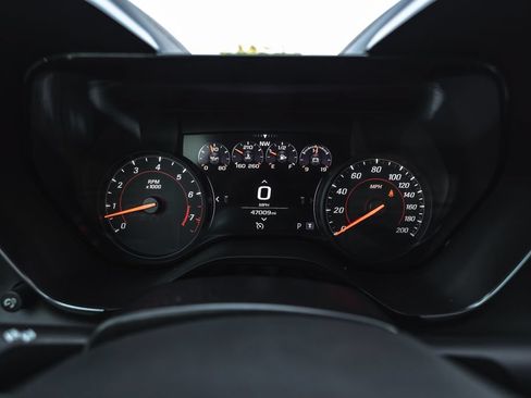 Used 2021 Chevrolet Camaro SS RWD image 11