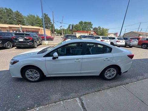 Used 2017 Subaru Impreza 2.0i Premium AWD/4WD image 4