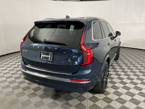 Certified 2025 Volvo XC90 B6 Ultra w/ Protection Package Premier AWD/4WD image 6