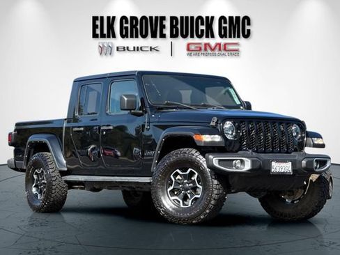 Used 2022 Jeep Gladiator Sport AWD/4WD image 2