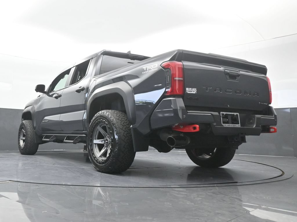 Used 2025 Toyota Tacoma TRD Off-Road w/ TRD Off Road Premium Package AWD/4WD image 67
