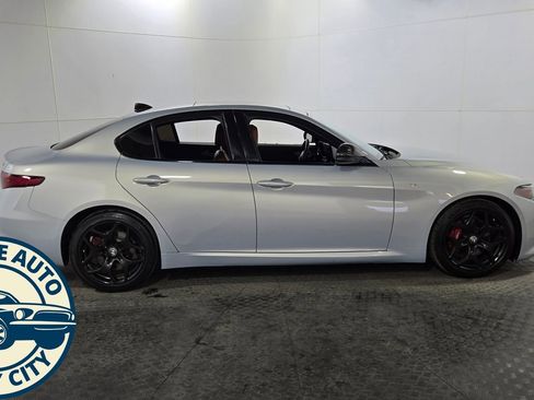 Used 2023 Alfa Romeo Giulia Ti w/ Active Assist Plus Package image 9