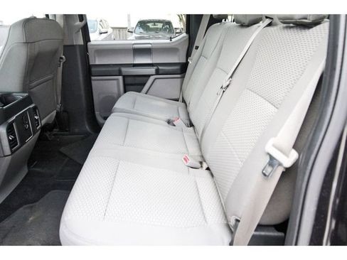 Used 2015 Ford F150 XLT w/ Equipment Group 301A Mid RWD image 12