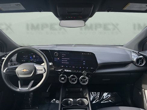 Used 2024 Chevrolet Blazer EV LT image 12