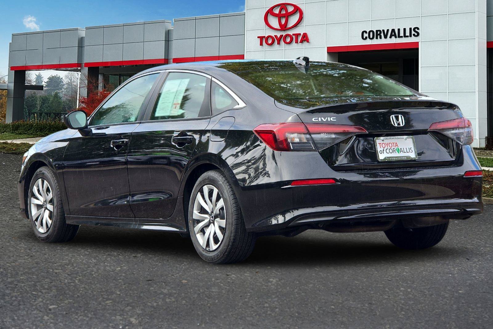 Used 2025 Honda Civic LX image 6