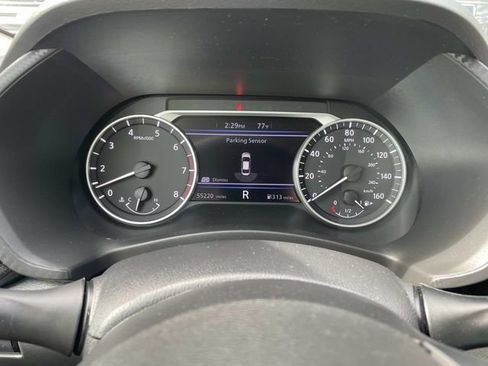 Used 2024 Nissan Sentra SV FWD image 34
