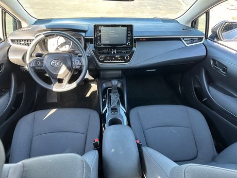Used 2022 Toyota Corolla LE image 15