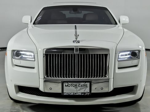 Used 2010 Rolls-Royce Ghost RWD image 5