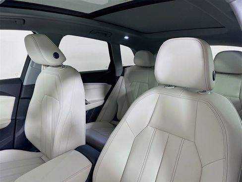 New 2025 Audi Q5 Premium Plus image 8