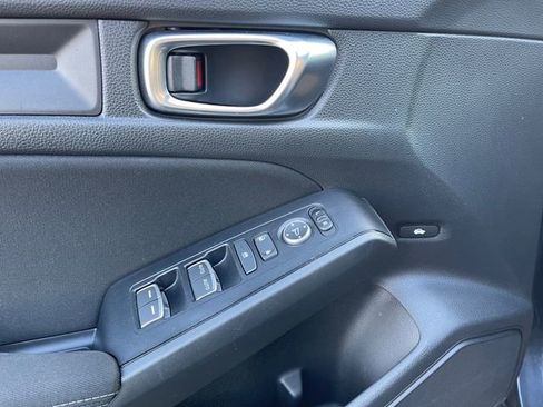 Used 2025 Honda Civic Sport image 17