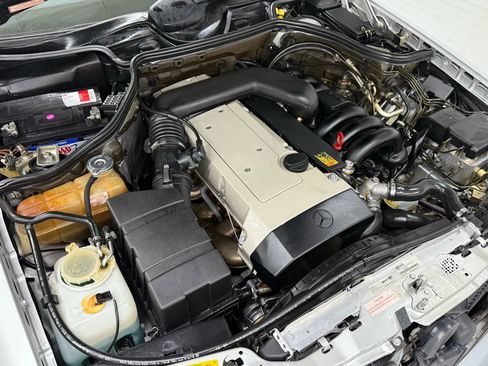 Used 1995 Mercedes-Benz E 320 Coupe image 40