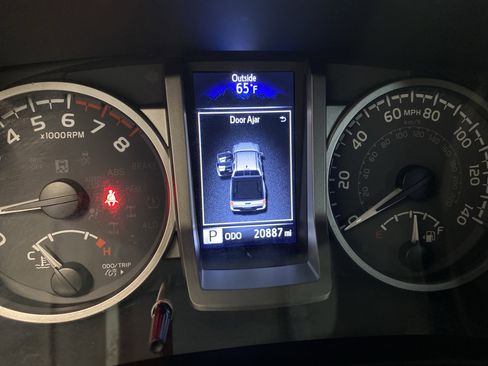 Used 2023 Toyota Tacoma SR5 image 14