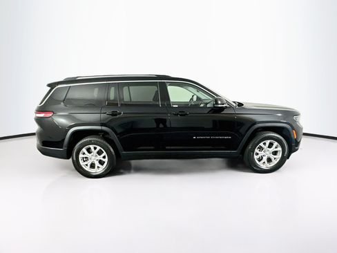Used 2023 Jeep Grand Cherokee L Limited AWD/4WD image 10