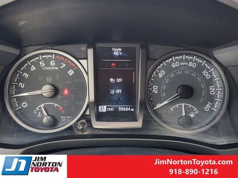 Used 2021 Toyota Tacoma TRD Off-Road image 17