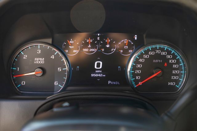 Used 2018 GMC Yukon Denali w/ Denali Ultimate Package AWD/4WD image 16