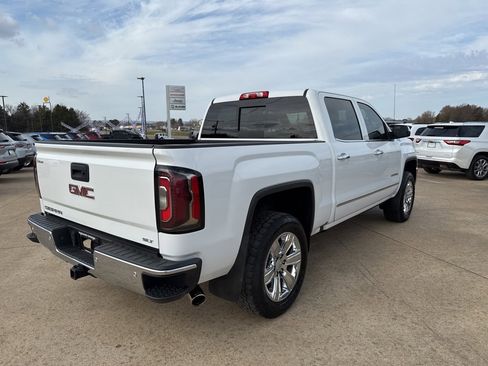 Used 2018 GMC Sierra 1500 SLT image 4