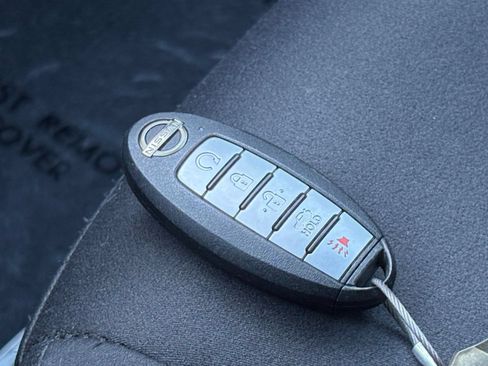 Used 2025 Nissan Altima 2.5 SV FWD image 21