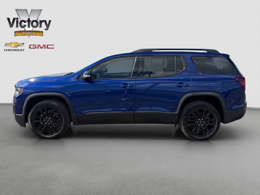 Used 2023 GMC Acadia SLE w/ Driver Convenience Package FWD image 3