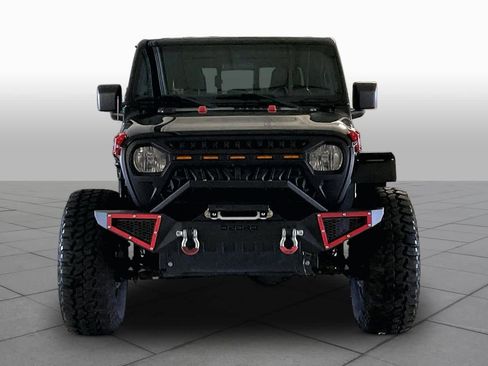 Used 2021 Jeep Gladiator Sport AWD/4WD image 3