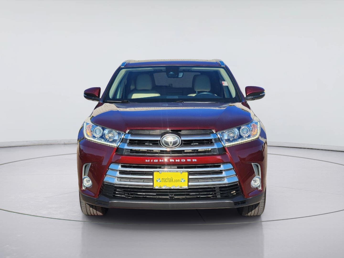 Used 2019 Toyota Highlander Limited FWD image 2