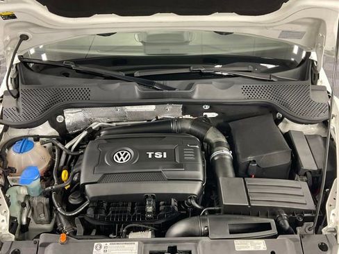 Used 2013 Volkswagen Beetle 2.0T FWD image 34
