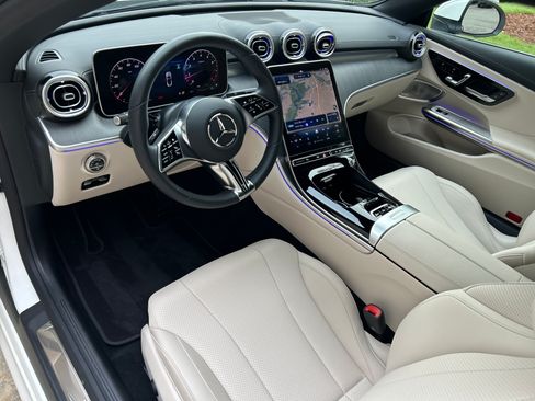Certified 2025 Mercedes-Benz CLE 300 4MATIC Cabriolet image 30