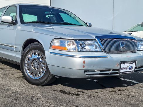 Used 2003 Mercury Grand Marquis GS image 2