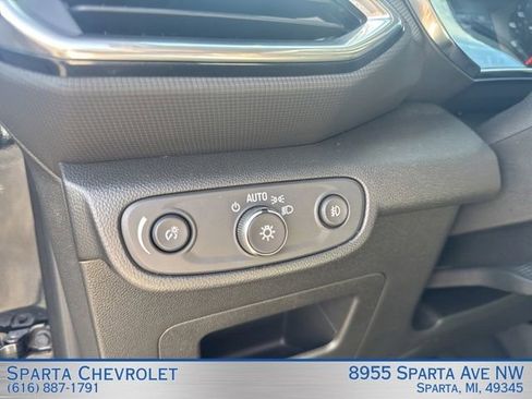 Used 2023 Chevrolet TrailBlazer LT w/ Convenience Package AWD/4WD image 17